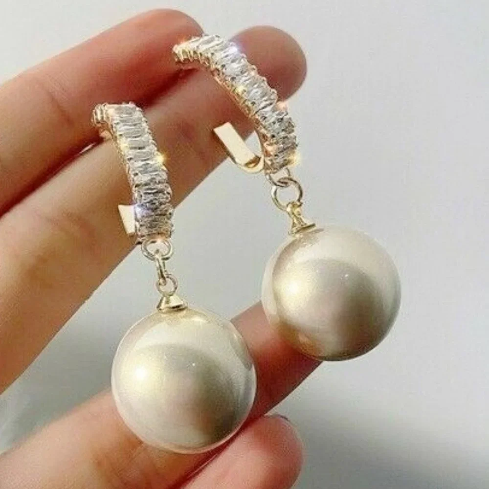 Earrings Huge White Faux Pearl & Crystal Gold Dangles 1.75" Pierced NWT M360 - Picture 2 of 4